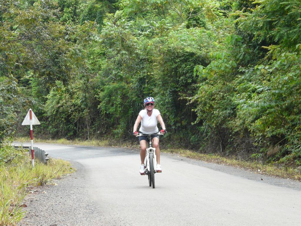 Da Lat Bike Tour to Mui Ne Beach 1 Day